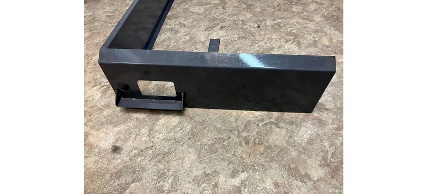 Бампер BUILDER CM2.5 (пол бампера), изображение 4