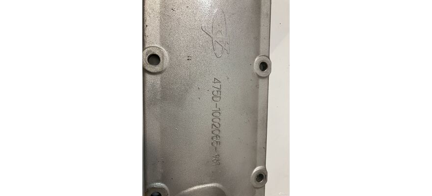 Крышка боковая толкателя клапанов YC6J125Z-T21 (475D-1002065), изображение 2