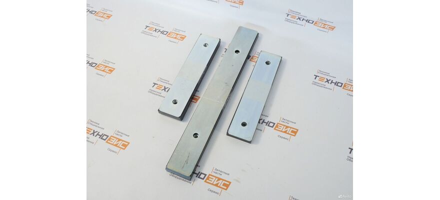 Плита скольжения стрелы BUILDER TL30S (комплект 3шт), изображение 4