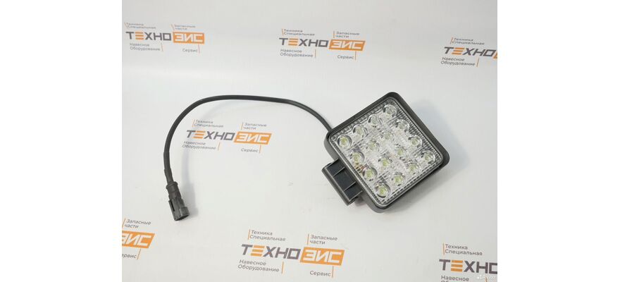 Фонарь светодиодный головного освещения XGMA (42B0431)
