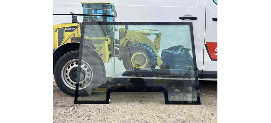 Стекло лобовое PiMakina 1022A