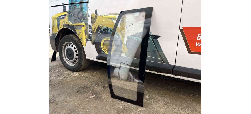 Стекло кабины SHANMON 388H (заднее нижнее) (Z062200011-51)