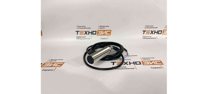 Датчик аутригера E2B-M18LS08-WP-B1